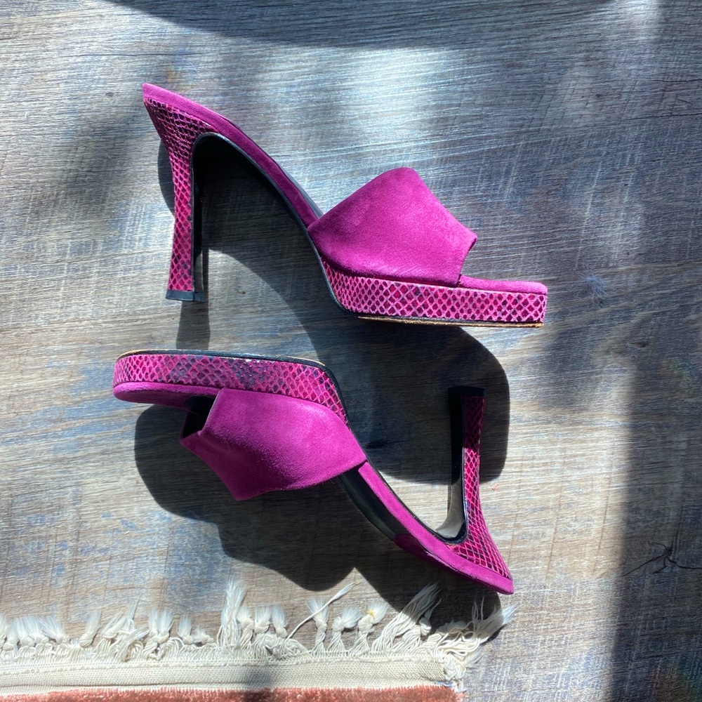 90’s Stuart Weitzman heels